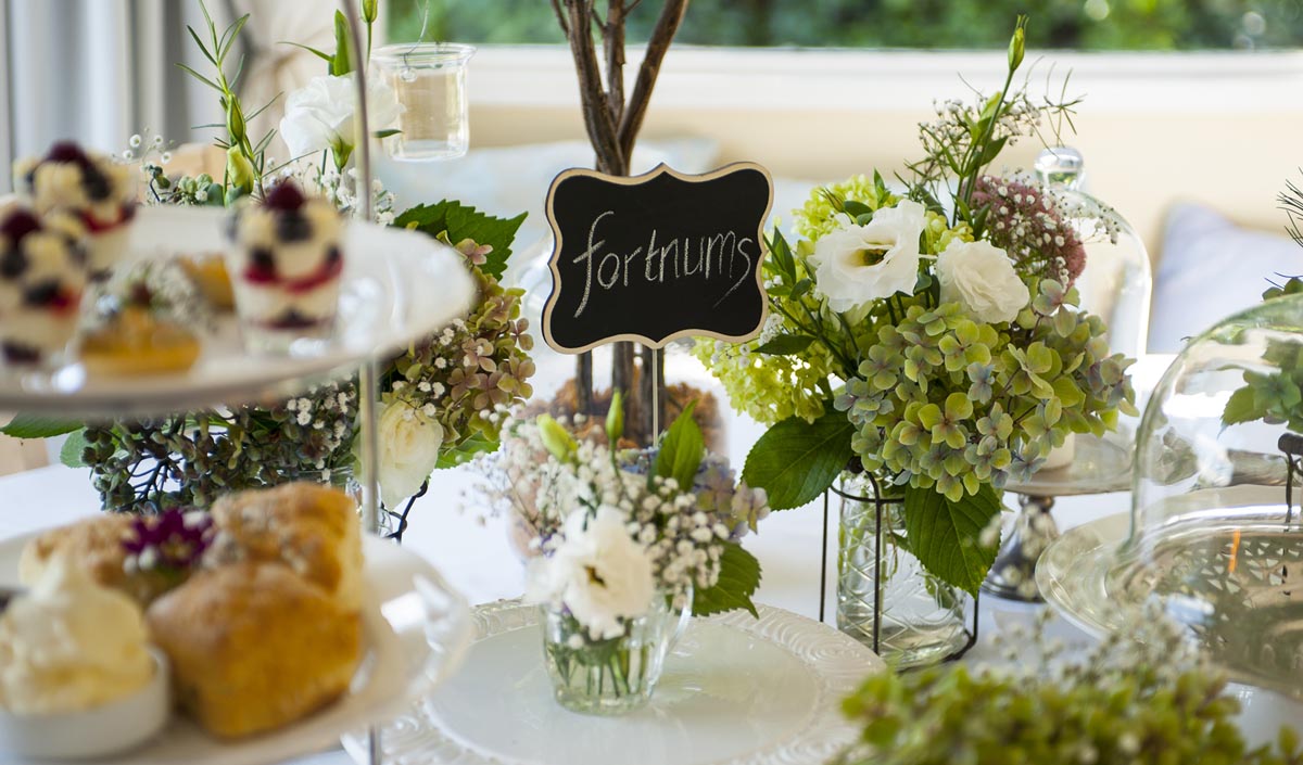 garden-room-page-table.jpg