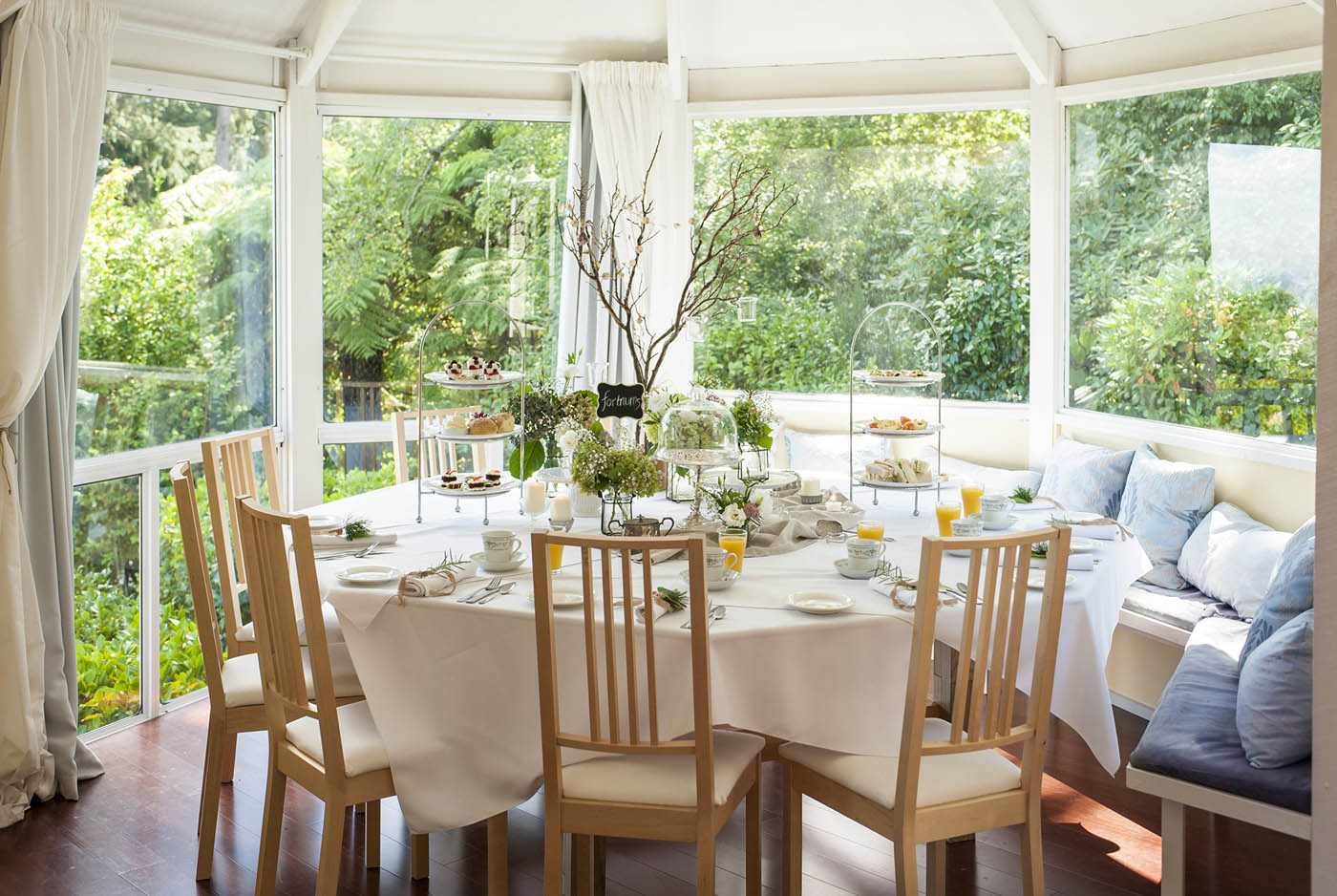 private-room-page-and-high-tea-page-large-2.jpg